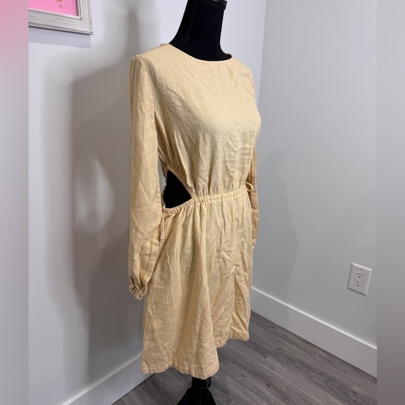 Universal Thread Side Cut Out Long Sleeve Dress (S) - Picture 5 of 12